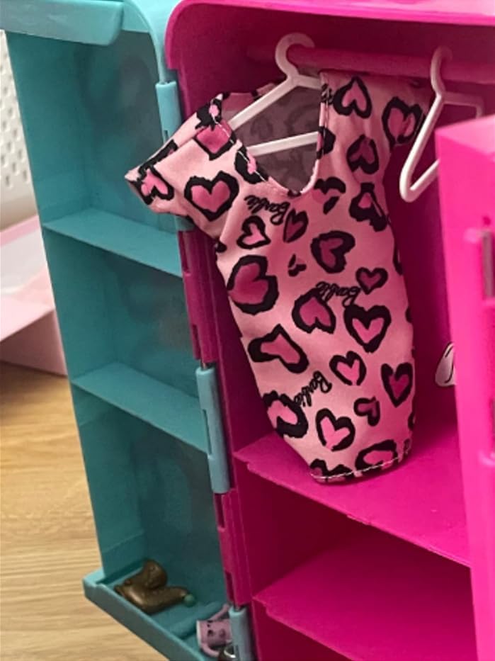 Barbie Crafting Wardrobe with Doll