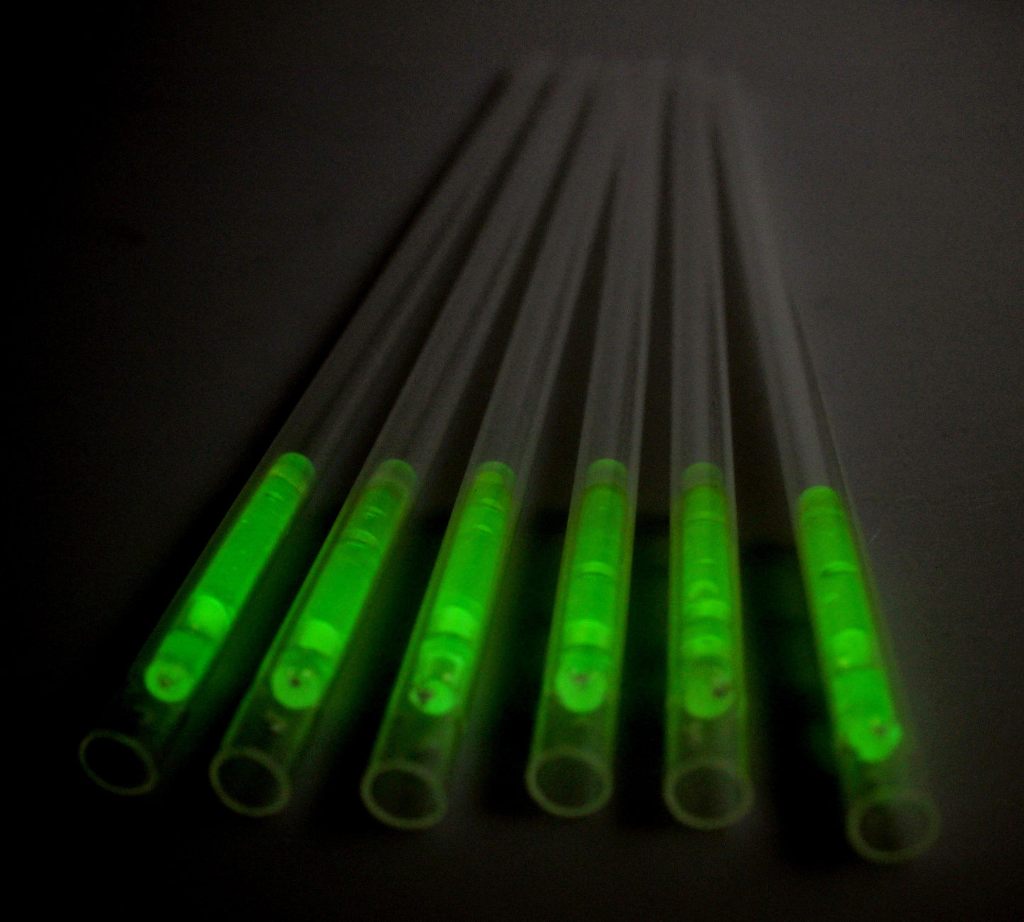 Glow In The Dark Plastic Straws Pack of 6 Assorted Colours 5257