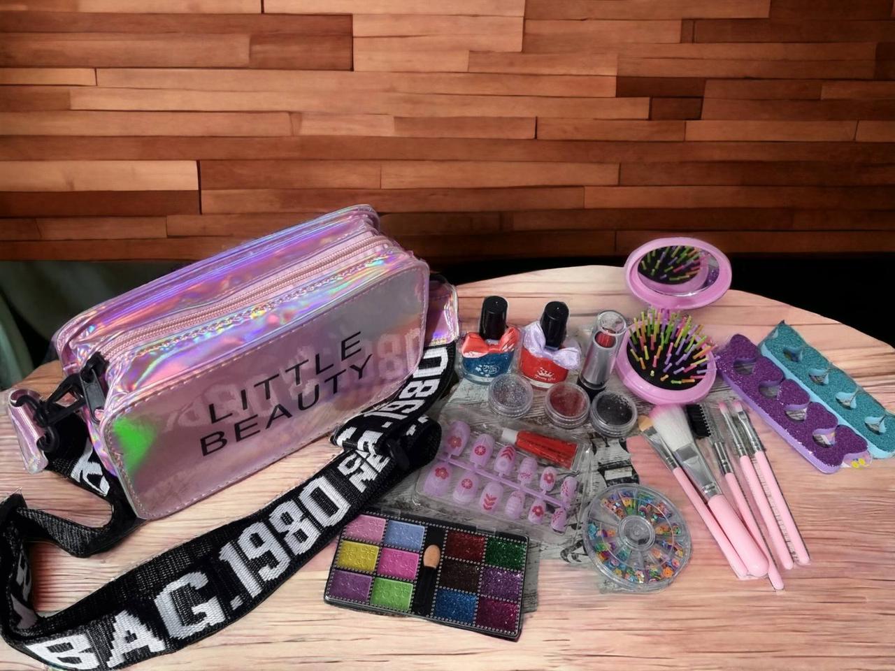 Girls 20 Piece Little Beauty Pretend Play Make Up Bag