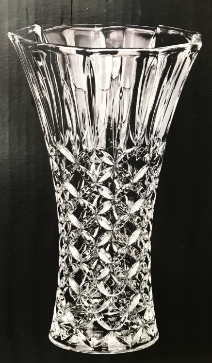 Clear Glass Flower Vase Diamond Pattern 23 x 13 cm 7054