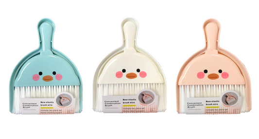Plastic Mini Dustpan and Brush Set Cartoon Duck Face Design 19.5 x 15 cm Assorted Colours 7271