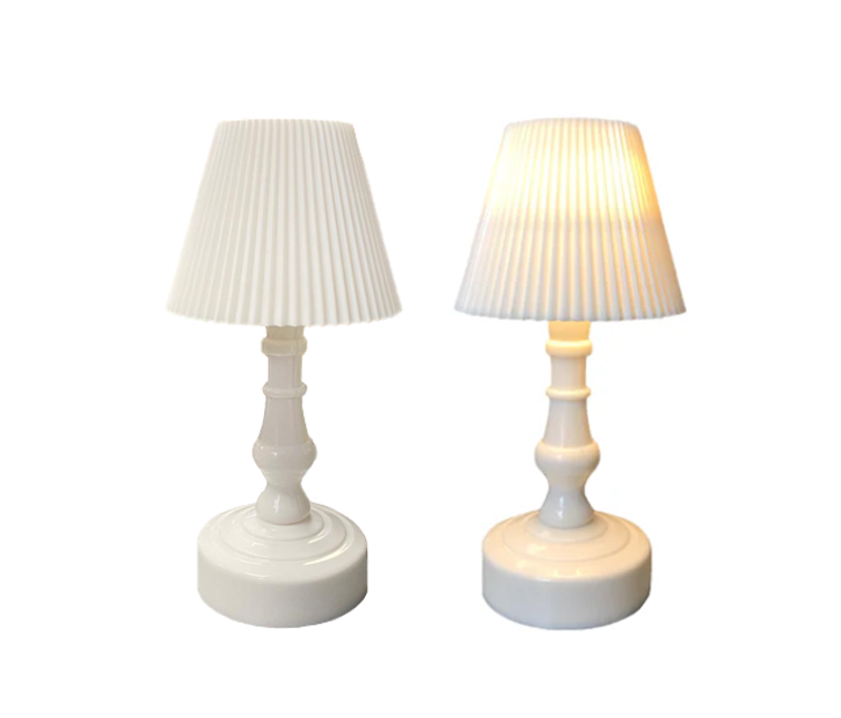 Mini LED White Plastic Battery Operated Vintage Style Nightstand Table Lamp 6.5 x 6.5 x 13.5 cm 7719