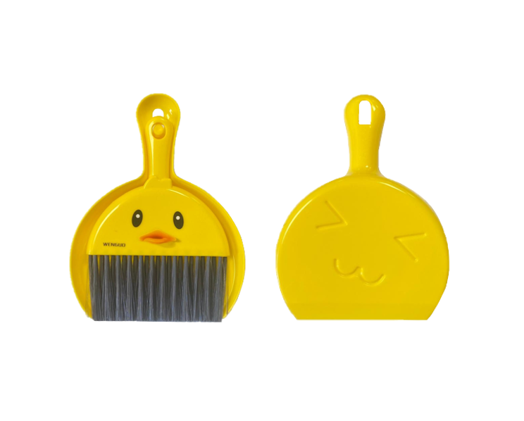 Plastic Mini Dustpan And Brush Set Cartoon Chicken Face Design 20.5 X 16 Cm Yellow